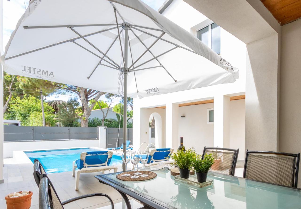 Goldhome - New House With Private Heated Pool, Parking, Wifi, Games Room Empuriabrava Dış mekan fotoğraf