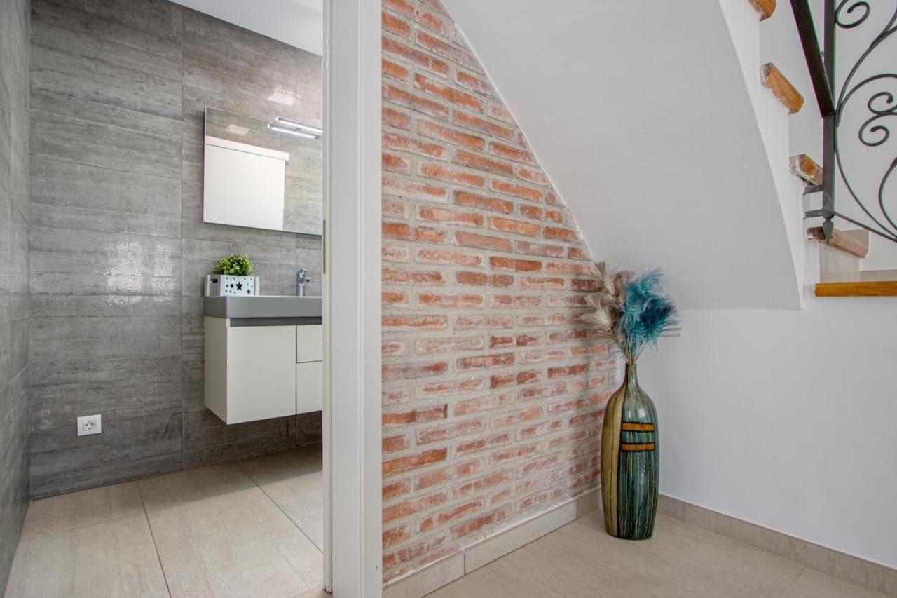 Goldhome - New House With Private Heated Pool, Parking, Wifi, Games Room Empuriabrava Dış mekan fotoğraf