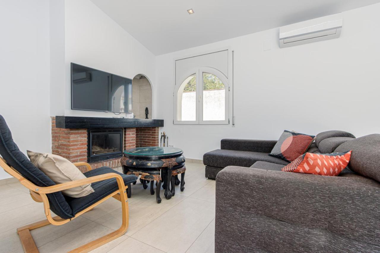 Goldhome - New House With Private Heated Pool, Parking, Wifi, Games Room Empuriabrava Dış mekan fotoğraf