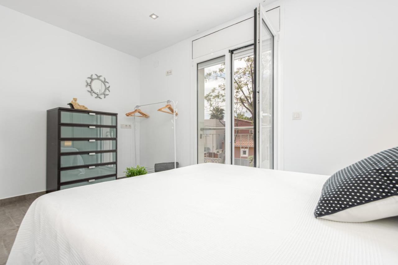 Goldhome - New House With Private Heated Pool, Parking, Wifi, Games Room Empuriabrava Dış mekan fotoğraf
