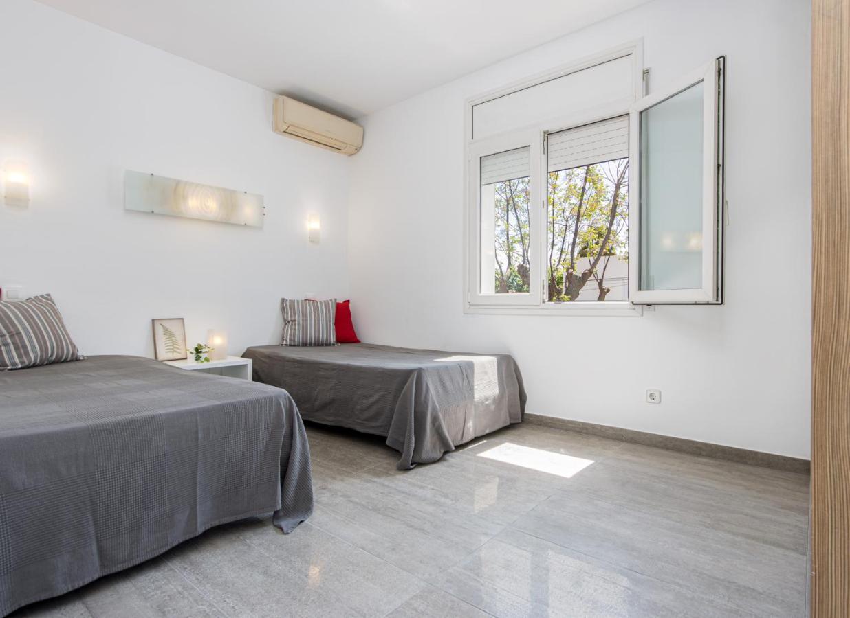 Goldhome - New House With Private Heated Pool, Parking, Wifi, Games Room Empuriabrava Dış mekan fotoğraf