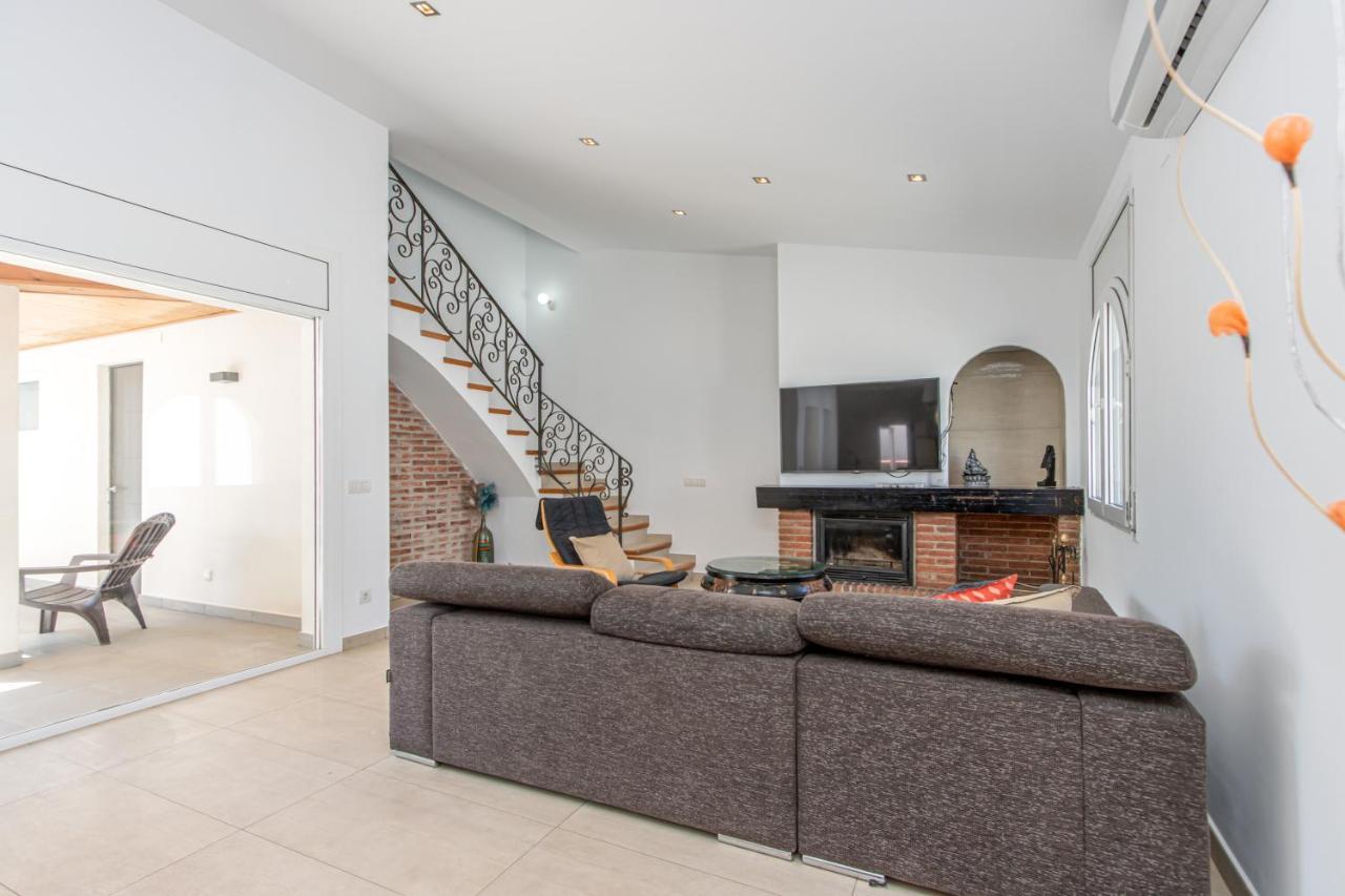 Goldhome - New House With Private Heated Pool, Parking, Wifi, Games Room Empuriabrava Dış mekan fotoğraf