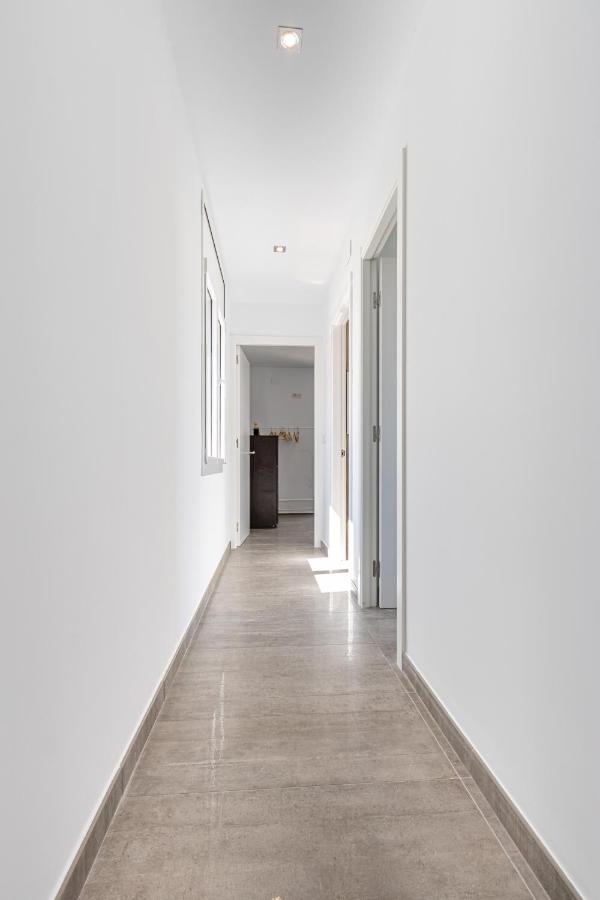 Goldhome - New House With Private Heated Pool, Parking, Wifi, Games Room Empuriabrava Dış mekan fotoğraf