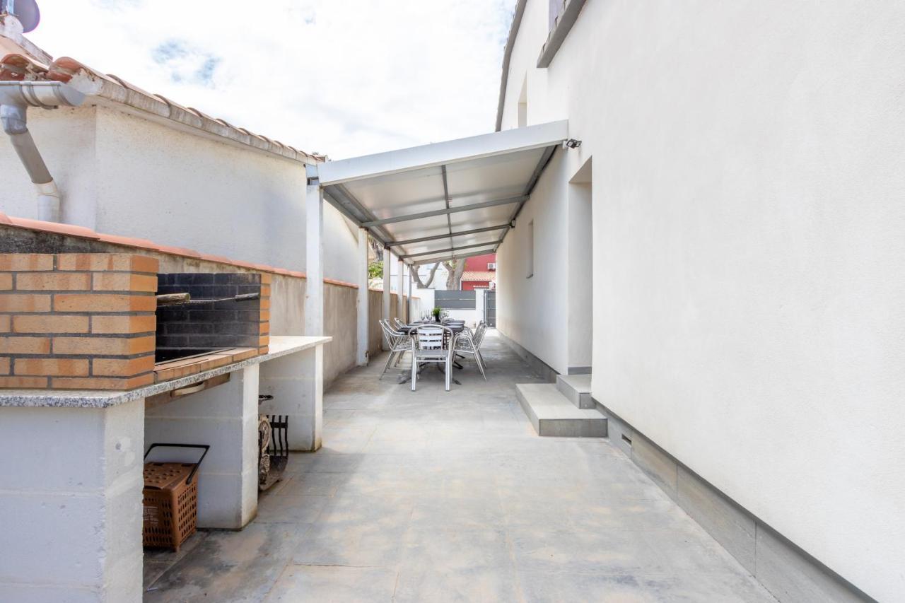 Goldhome - New House With Private Heated Pool, Parking, Wifi, Games Room Empuriabrava Dış mekan fotoğraf